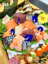 Load image into Gallery viewer, Premium Boat Set B with Assorted Sashimi (8-10 pax)

