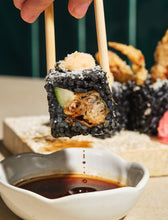 Load image into Gallery viewer, Sushi Negra 6pcs
