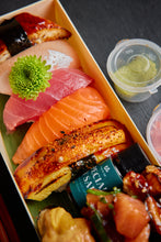 Load image into Gallery viewer, Chef&#39;s Sushi Nigiri Set
